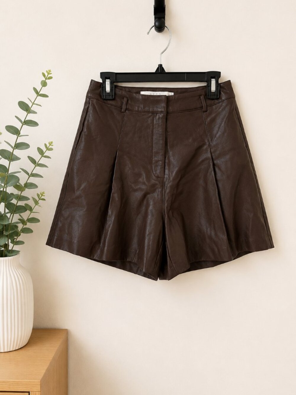 ASTR The Label Brown Faux Leather High Rise Shorts Size M NWOT